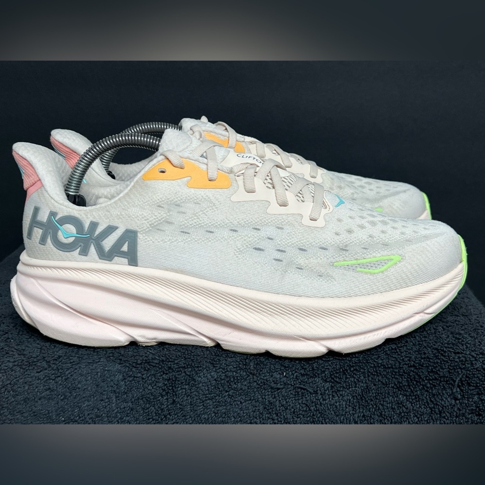 Hoka Women's Clifton 9 Lace Up Athletic Shoes Vanilla/Astral SIZE 10 D WIDE - Picture 3 of 12